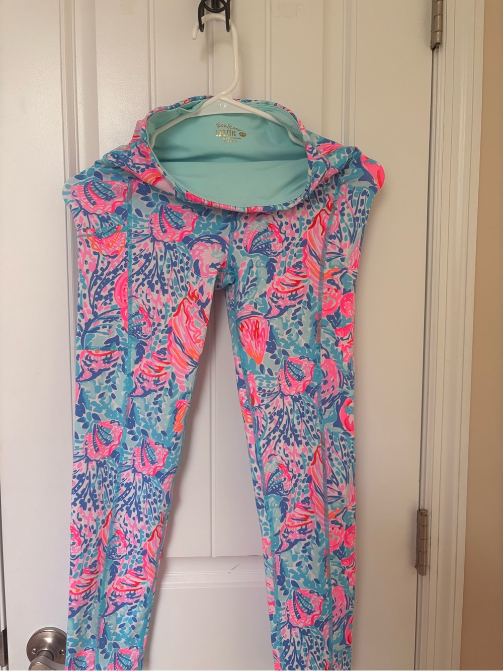 Lilly Pulitzer Luxletic Weekender High Rise leggings-Sink or Swim Shell Print